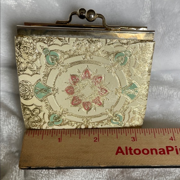 Vintage Leather Coin Purse - Picture 6 of 10